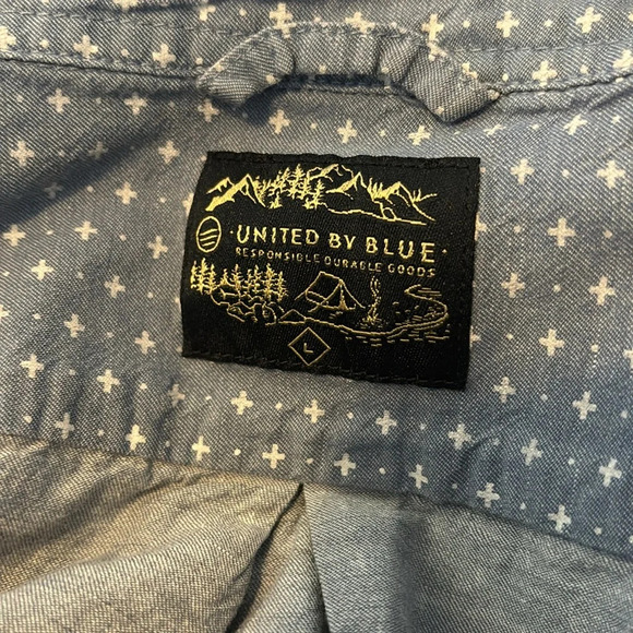 United By Blue men’s blue short sleeve button down shirt size large - Picture 8 of 9